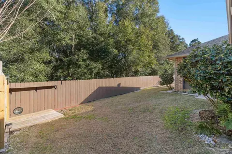 Exterior - 5221 English Oak Dr, Pace, FL 32571 photo 5 of 6