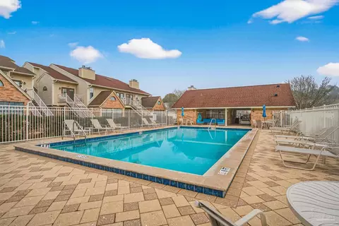 5001 Grande Dr #512, Pensacola, FL 32504