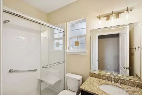 Bath - 6994 Foxboro Cir, Pace, FL 32571 photo 4 of 5