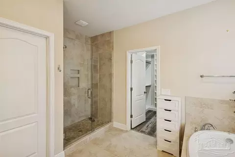 Bath - 6994 Foxboro Cir, Pace, FL 32571 photo 3 of 5