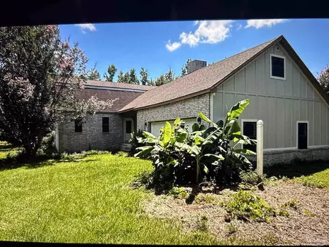 Exterior - 3675 Hazel Godwin Rd, Jay, FL 32565 photo 2 of 8