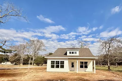 Exterior - 5307 Edeker Cir, Jay, FL 32565 photo 2 of 11