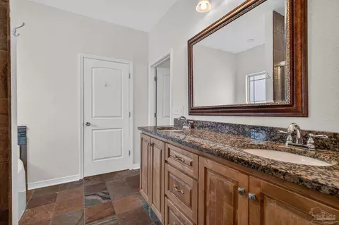 Bath - 2248 Wallace Lake Rd, Pace, FL 32571 photo 5 of 6