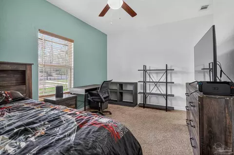 Bedroom - 2248 Wallace Lake Rd, Pace, FL 32571 photo 4 of 8