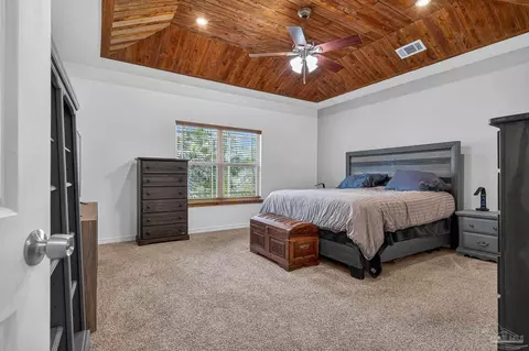 Bedroom - 2248 Wallace Lake Rd, Pace, FL 32571 photo 6 of 8
