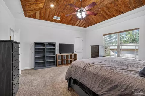 Bedroom - 2248 Wallace Lake Rd, Pace, FL 32571 photo 5 of 8