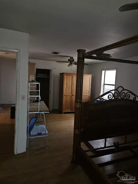 Bedroom - 2779 Nelsontown Rd, Jay, FL 32565 photo 2 of 3