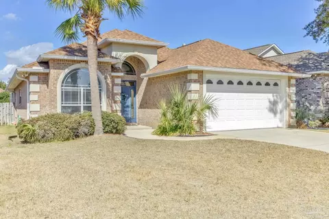 1233 Autumn Breeze Cir, Gulf Breeze, FL 32563
