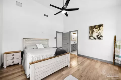 Bedroom - 8200 Teton Crest Dr, Pace, FL 32571 photo 4 of 6
