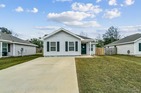 2536 Sutton Place Dr, Cantonment, FL 32533