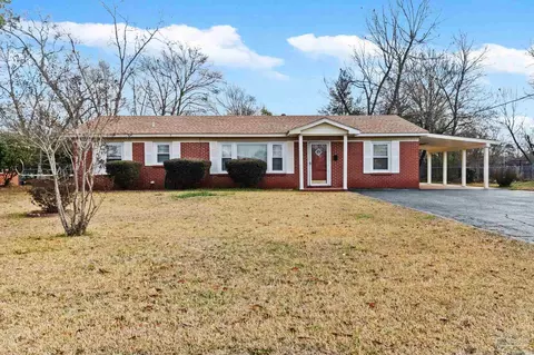 507 4th Ave, Atmore, AL 36502