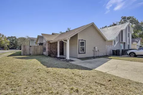3020 Cedarwood Village Ln, Pensacola, FL 32514