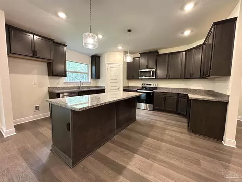 Kitchen - 5213 Barnett Rd, Pace, FL 32571 photo 1 of 2