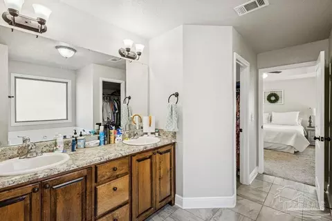Entry Way - 6263 Browning St, Milton, FL 32570 photo 1 of 2