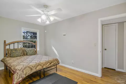 Bedroom - 6589 Cedar St, Milton, FL 32570 photo 5 of 8