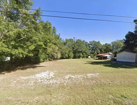 Garllum Dr, Pace, FL 32571
