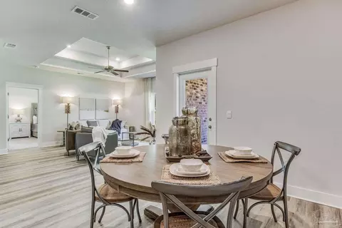 5825 Cactus Dr, Milton, FL 32583 photo 4