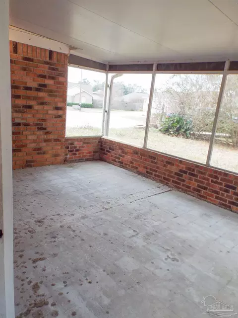 Exterior - 4315 Bayou Ridge Dr, Pace, FL 32571 photo 3 of 9