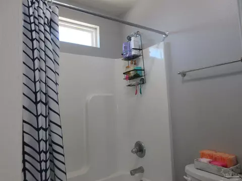 Bath - 5554 Mill Race Cir, Pace, FL 32571 photo 8 of 12