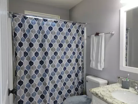 Bath - 5554 Mill Race Cir, Pace, FL 32571 photo 10 of 12