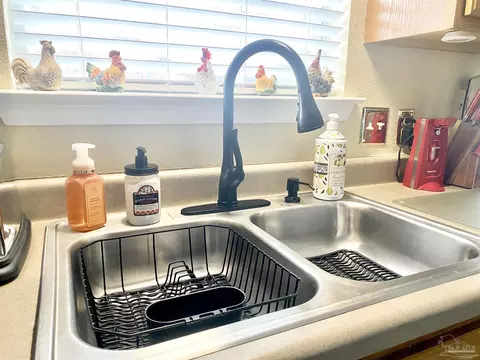 Kitchen - 4536 Arcadia St, Milton, FL 32583 photo 3 of 3