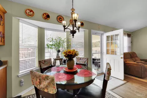 Dining - 4536 Arcadia St, Milton, FL 32583 photo 2 of 2