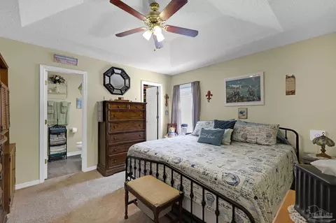 Bedroom - 4536 Arcadia St, Milton, FL 32583 photo 2 of 5
