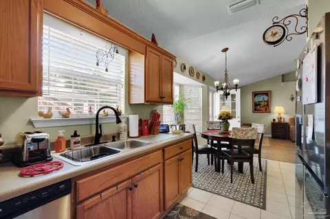 Kitchen - 4536 Arcadia St, Milton, FL 32583 photo 2 of 3