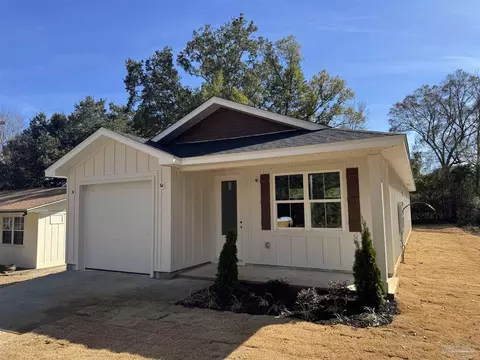 1321 John Carroll Dr, Pensacola, FL 32504