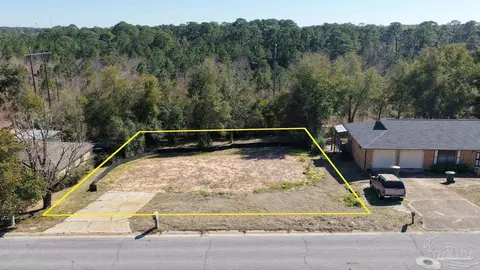 5536 Charbar Dr, Pensacola, FL 32526