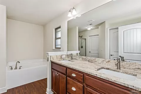 Bath - 4728 Burgess Blvd, Pace, FL 32571 photo 1 of 3