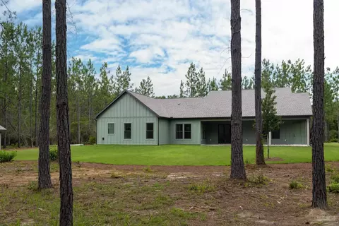 Exterior - 3571 Maple Branch Ln, Jay, FL 32565 photo 4 of 6
