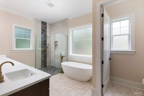 Bath - 3571 Maple Branch Ln, Jay, FL 32565 photo 5 of 8