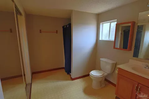 Bath - 6941 Camp Henderson Rd, Jay, FL 32565 photo 2 of 3