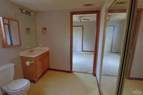Bath - 6941 Camp Henderson Rd, Jay, FL 32565 photo 1 of 3