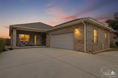 4154 Oak Pointe Dr, Gulf Breeze, FL 32563