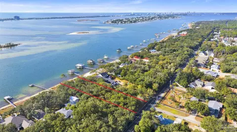 14395 Innerarity Pt Rd, Pensacola, FL 32507