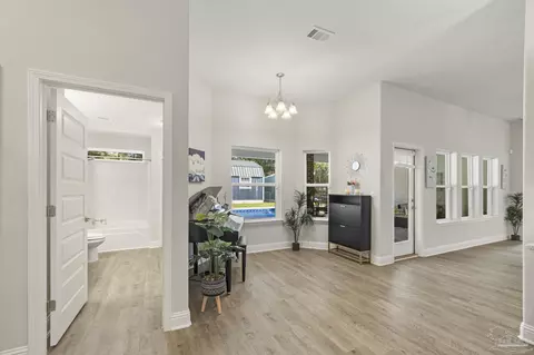 Entry Way - 4566 Red Oak Dr, Milton, FL 32583 photo 8 of 11