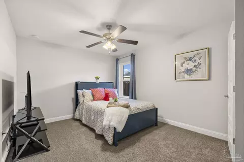 Bedroom - 4566 Red Oak Dr, Milton, FL 32583 photo 5 of 6