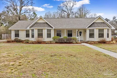 3505 Stratford Ln, Pace, FL 32571