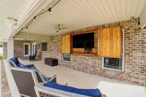 Exterior - 5514 Dunridge Dr, Pace, FL 32571 photo 6 of 13