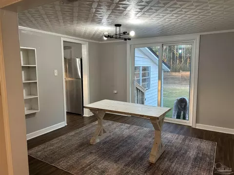 Dining - 3770 Hwy 182, Jay, FL 32565 photo 1 of 1