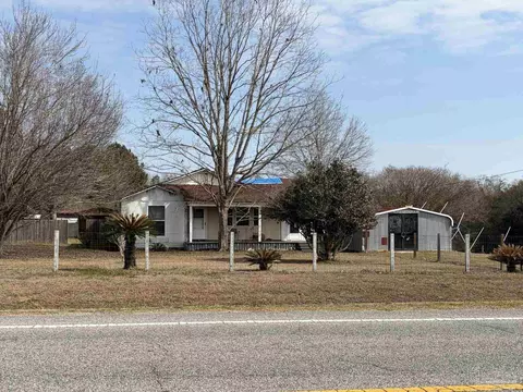 7180 Hwy 97, Mcdavid, FL 32568