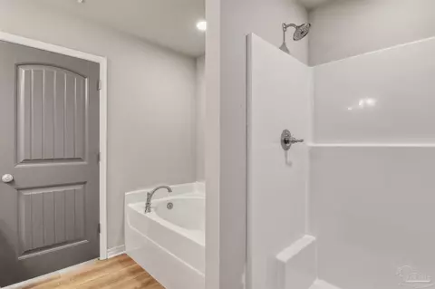 Bath - 4002 Lancer St, Pace, FL 32571 photo 3 of 3
