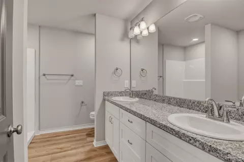 Bath - 4002 Lancer St, Pace, FL 32571 photo 2 of 3