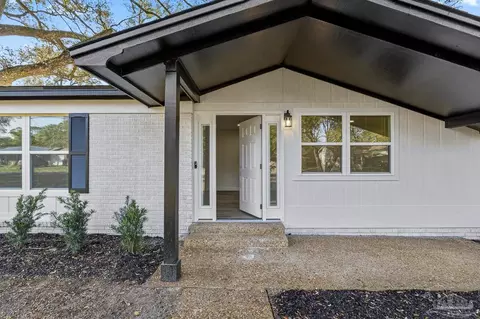 2611 Green Bay Ave, Pensacola, FL 32526