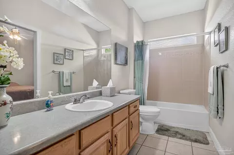 Bath - 2543 Pine Forest Rd, Cantonment, FL 32533 photo 2 of 9