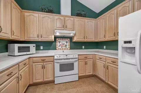 Kitchen - 2543 Pine Forest Rd, Cantonment, FL 32533 photo 3 of 5