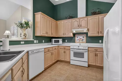Kitchen - 2543 Pine Forest Rd, Cantonment, FL 32533 photo 2 of 5