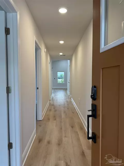 Entry Way - 5130 Blackmon Dr, Jay, FL 32565 photo 2 of 2